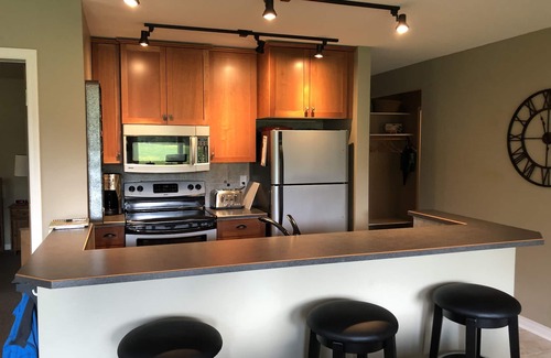 East Kootenay Condominio | On mountain 2 bedroom 2 bathroom condo, access to hot tub and sauna