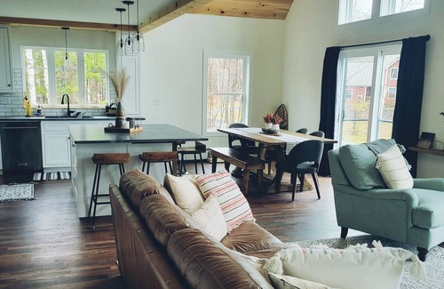 Carrabassett Valley Chalet De Esquí | On Mountain New Construction 4 bed 3 bath Chalet