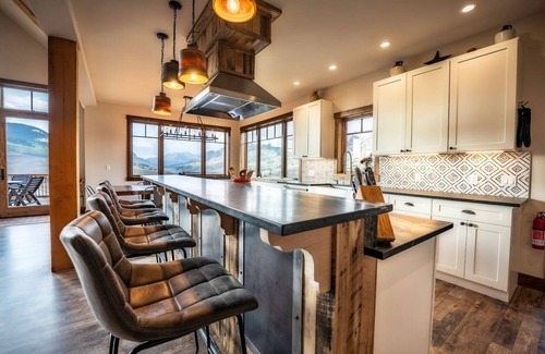 Mount Crested Butte Casa | On resort in Prospect Development-Summer Oasis w/ Trampoline. Winter Ski In/Out