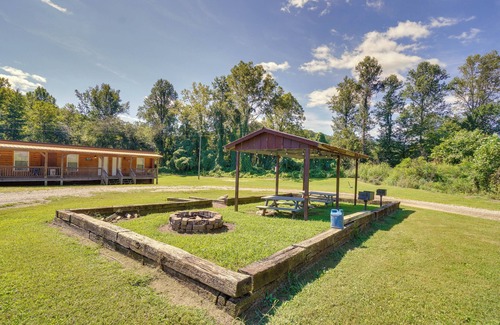 Briceville Apartamento | On-Site Hiking & ATV Trails: Briceville Studio