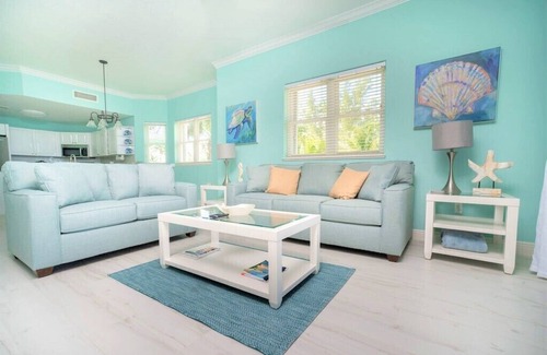 Old Man Bay Condominio | On The Bay