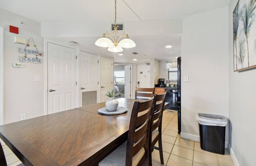 Belle Vista Condominio | On The Beach! 2BR Condo