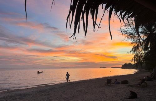 Baan Tai Apartamento | On the Beach Bungalows