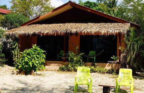 Baan Tai Apartamento | On the Beach Bungalows