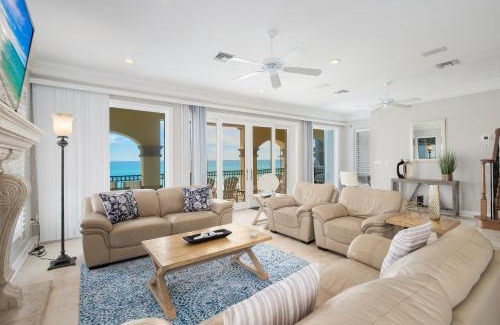 Fort Walton Beach - Destin Casa | On the Beach - Hot Tub - Gated Community Views