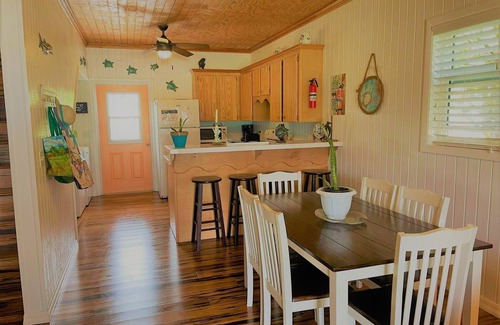 Spanish Wells Cabaña | ON THE BEACH w/Kayaks, Paddleboard, Amazing Beach Views throughout