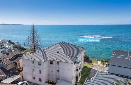 Cronulla Apartamento | On The Esplanade - Close to beach & Cronulla mall with Aircon
