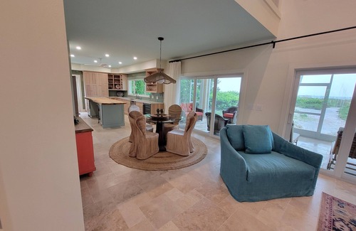 Chateaux Sur Mer Casa | On the gulf is a luxury beach front home with unforgettable sunset views.