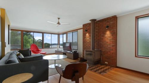 Metung Casa | On the Hill at Metung