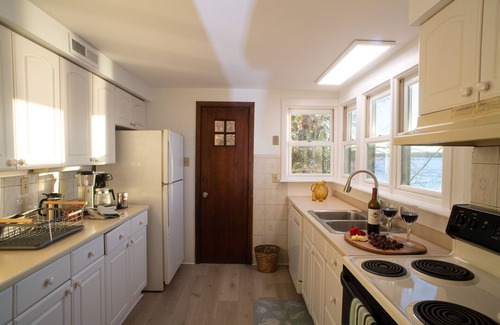 Bensalem Casa | On the River in beautiful Bucks County-near large wedding venues &historic sites