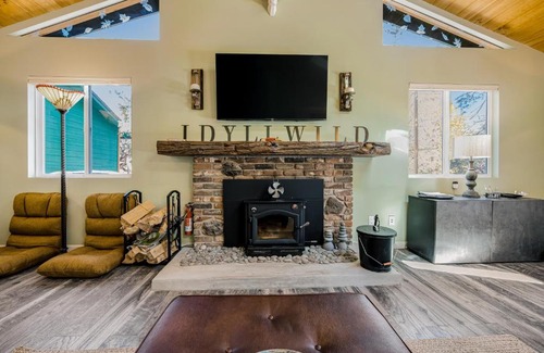 Idyllwild Casa | On the Rocks Cabin