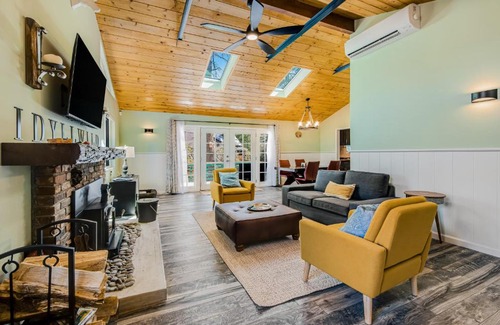 Idyllwild Casa | On the Rocks Cabin