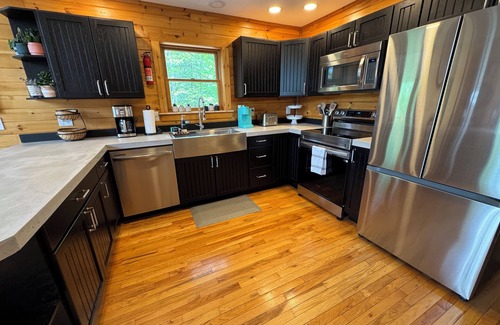Thayerville Chalet De Esquí | ON THE ROCKS Lakeside Mountain Chalet