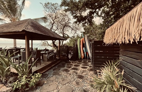 Haleiwa Apartamento | Chuns Reef Beach House - En la arena! - Estudio frente al mar con aire acondicionado ** Juguetes de playa **