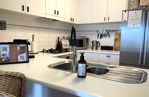South Melbourne Apartamento | On Wells - Central/Direct/Walk to Everything!