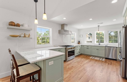 Currituck County Casa | Once Upon A Tide: Soundfront, Pool, Hot Tub