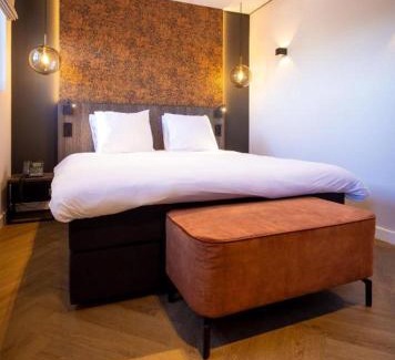 Municipality of Tilburg Hotel | Onderwijshotel De Rooi Pannen Tilburg