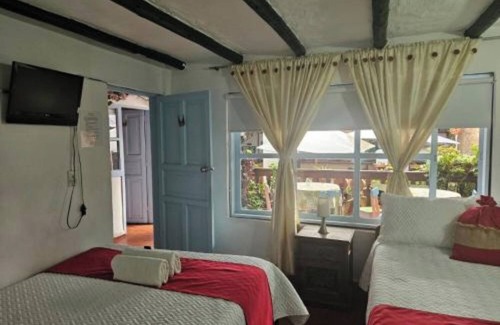 Villa de Leyva Hotel | ¡A una cuadra y media de la plaza mayor! Hotel lindo y acogedor.