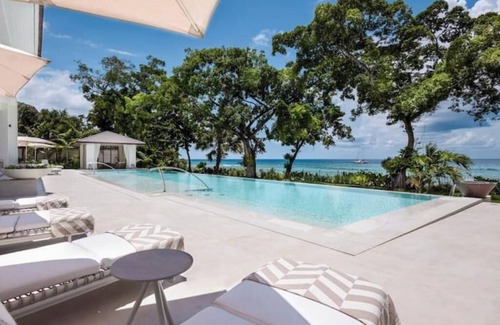 Halcyon Heights Casa | One Beachlands