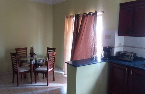 Eastwood Park Casa | Propiedad de un dormitorio en Kingston