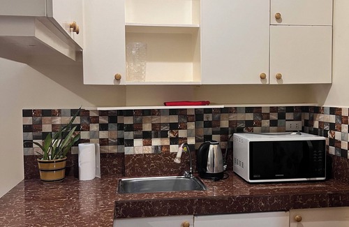 Central Luzon Apartamento | One bedroom 1 bathroom appartment with kitchen, leaving room family friendly
