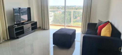 Negombo Apartamento | One bedroom 7th Floor Apartment in Ocean Breeze Hotel Residencies Negombo