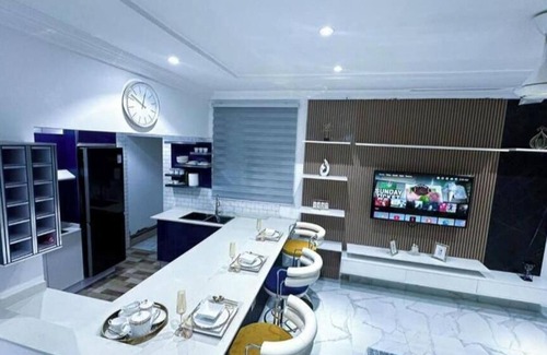 Sekondi-Takoradi Apartamento | One-Bedroom Apartment with Balcony and City View #2