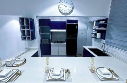 Sekondi-Takoradi Apartamento | One-Bedroom Apartment with Balcony and City View #3