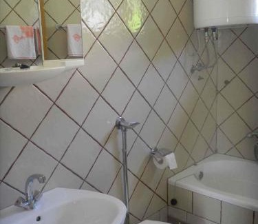 Povile Apartamento | One-Bedroom Apartment Novi Vinodolski near Sea 7