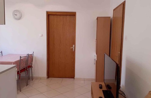 Novi Vinodolski Apartamento | One-Bedroom Apartment Novi Vinodolski near Sea 3