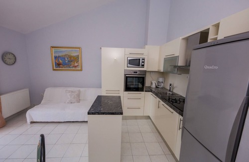 Businci Apartamento | Apartamento de una habitación en la playa Rastici, Ciovo (A-9470-b)