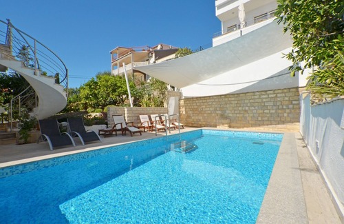 Seget Vranjica Apartamento | Apartamento de una habitación con terraza y vista al mar Seget Vranjica, Trogir (A-4284-b)