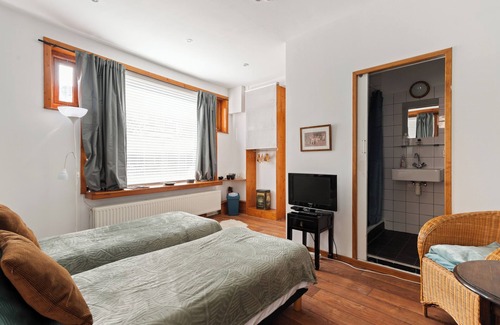 Diamantbuurt Cama Y Desayuno | One-Bedroom Apartment with Private Bathroom -close by the Center of Amsterdam