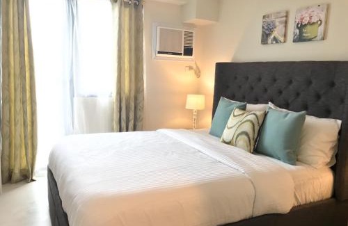 Guadalupe Apartamento | One Bedroom Apartment at Sundance Residences with Hi-Speed WiFi