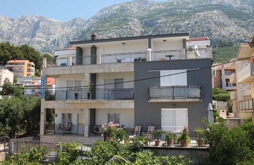 Gorinka Apartamento | Apartamento de una habitación con balcón y vista al mar Makarska (A-21911-b)