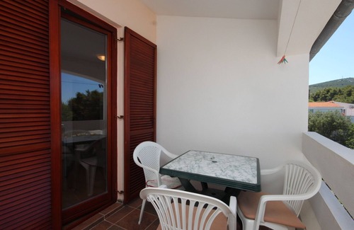 Dobropoljana Apartamento | Apartamento de una habitación con balcón y vista al mar Dobropoljana, Pasman (A-8198-a)