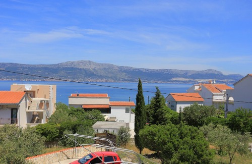 Slatine Apartamento | Apartamento de una habitación con terraza y vista al mar Slatine, Ciovo (A-16131-e)