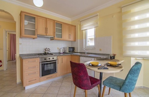 Fethiye City Center Apartamento | one bedroom apartment in Sunset Beach Club fethiye, private beach, 24/ security