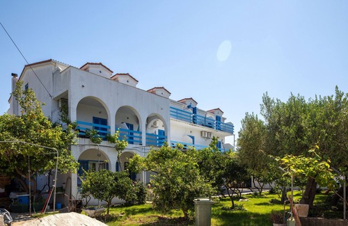 Sucuraj Apartamento | Apartamento de una habitación con balcón y vista al mar Sucuraj, Hvar (A-3589-c)