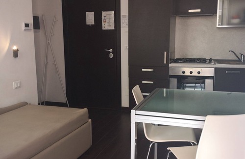 Marina Centro Apartamento | Apartamento de 1 dormitorio con balcón equipado con todas las comodidades a 300 metros de la playa de Rímini