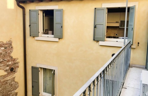 Citta Antica Apartamento | One Bedroom Apartment with Balcony at via Noris 6