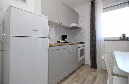 Baska Apartamento | Apartamento de una habitación con terraza y vista al mar Baska, Krk (A-18824-d)