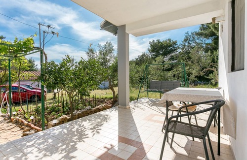 Cove Osibova (Milna) Apartamento | Apartamento de una habitación con una terraza Bahía Smrčeva, Brac (A-20193-b)