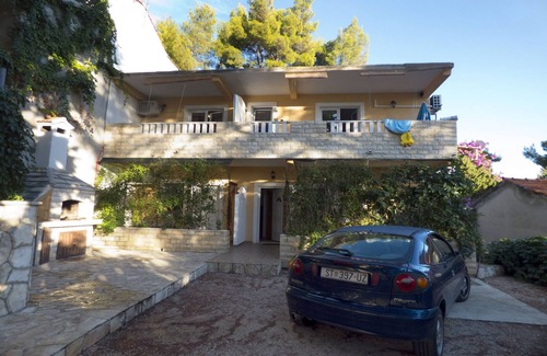 Ivan Dolac Apartamento | Apartamento de una habitación con una terraza Ivan Dolac, Hvar (A-8782-c)