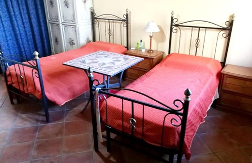 Lercara Friddi Apartamento | One bedroom appartement with garden at Lercara Friddi