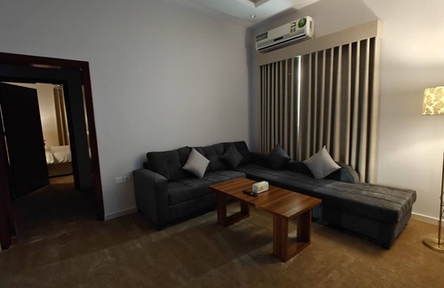 Hera Street Apartamento | One Bedroom Apt- Hira Residence & Suites