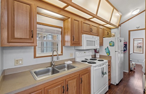 Port Isabel Cabaña | One bedroom cottage-Steps from Space X Launch Views