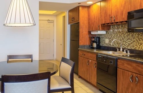 Paradise Condominio | One Bedroom Deluxe Luxury Condo, Las Vegas Club 36 (1981595)
