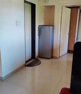 Meera Nagar Apartamento | One Bedroom fully furnished service apartment,Koregaon park