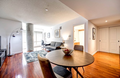 Old Montreal Apartamento | One Bedroom Furnished Apartment- Old Port Montreal